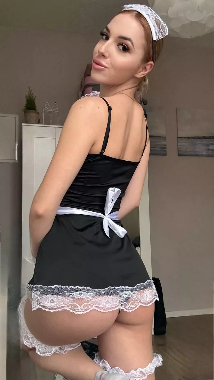 Just like you ordered blondie cleaning posted by flamedoggy