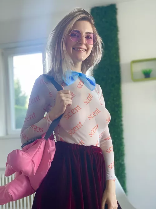 My motto in life is to wear pink glasses by verbalHate