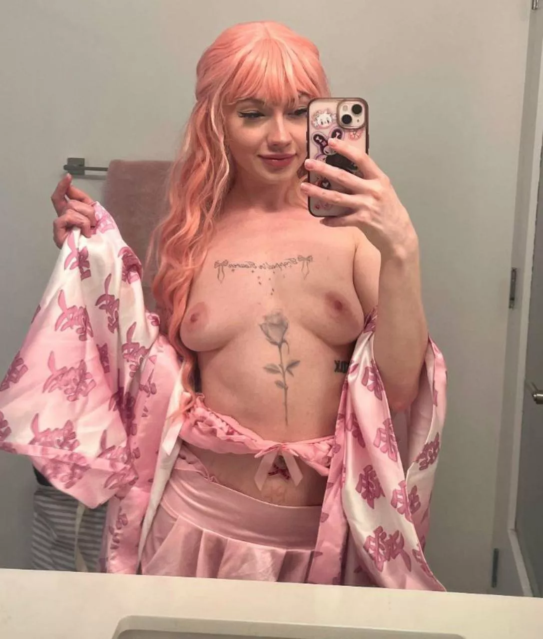 what's the first word u think of when u see my boobs posted by -Val-_-