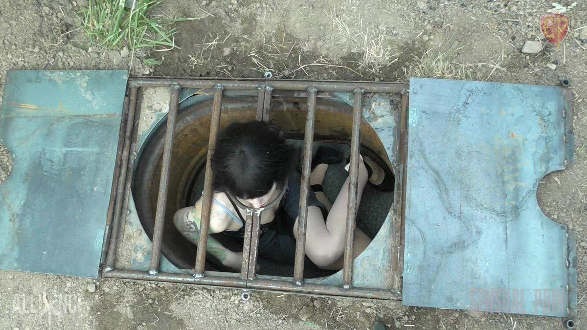 After each breeding session, I am put back Into the hole to wait for the next person.  posted by little-snuff-muffin