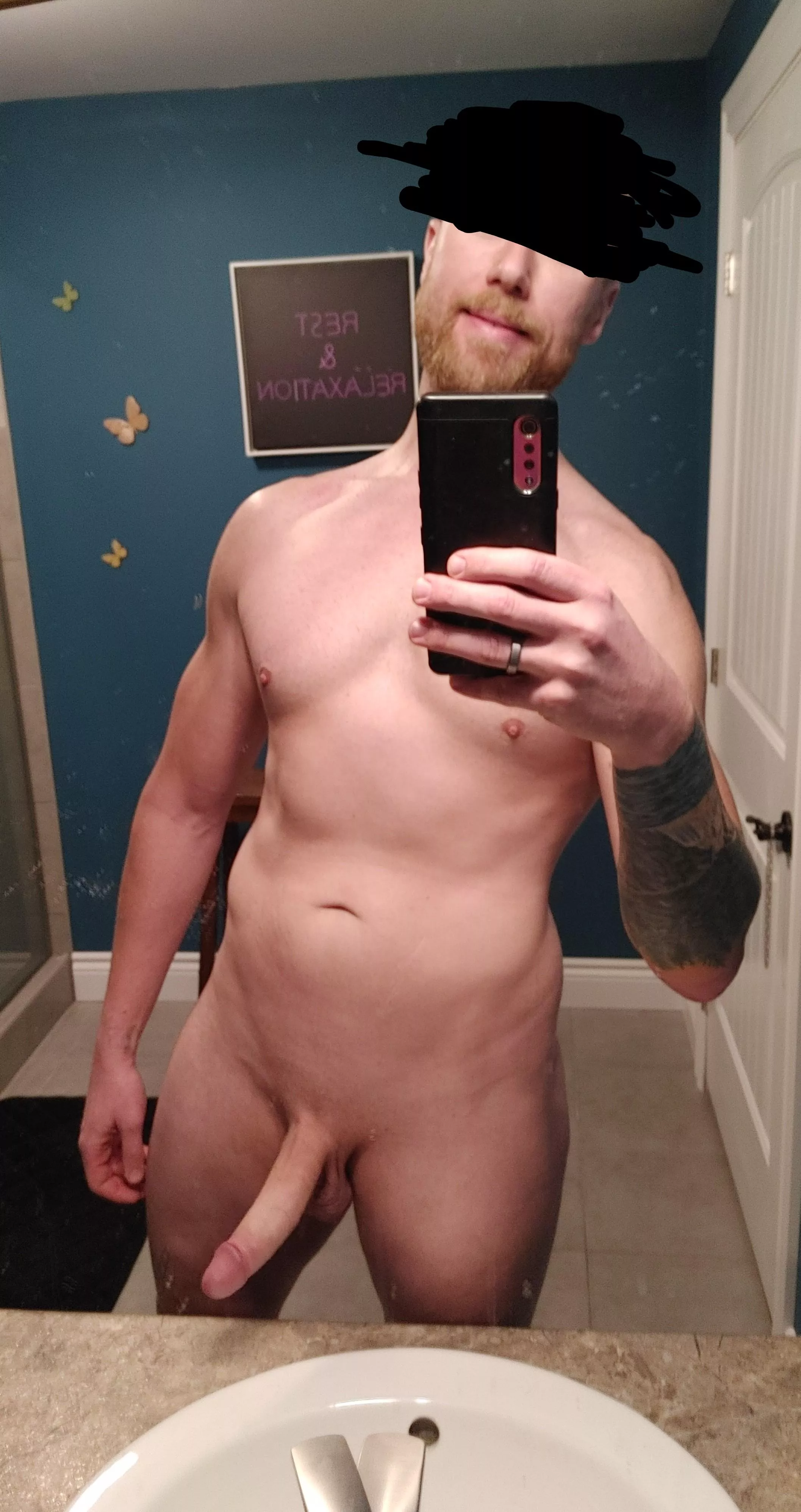 Can I Make Your Monday Wet? posted by glutenfreemutton