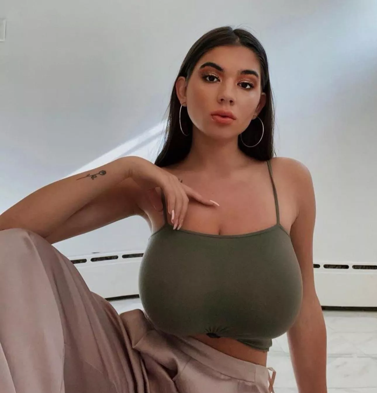 Dammm!!! posted by Bobbyloveboobss