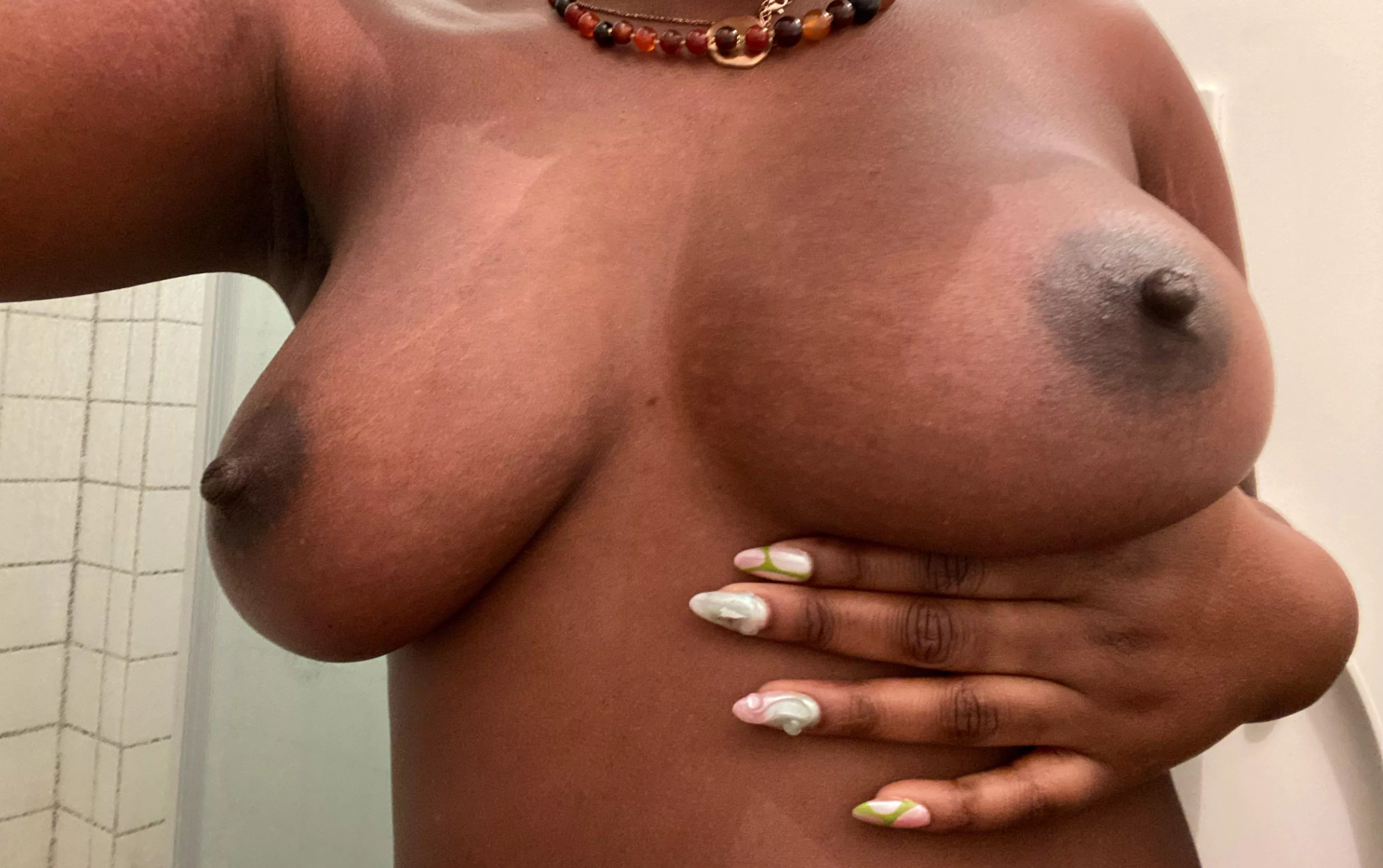 Do you like a dominant or submissive partner ? posted by lhoerah