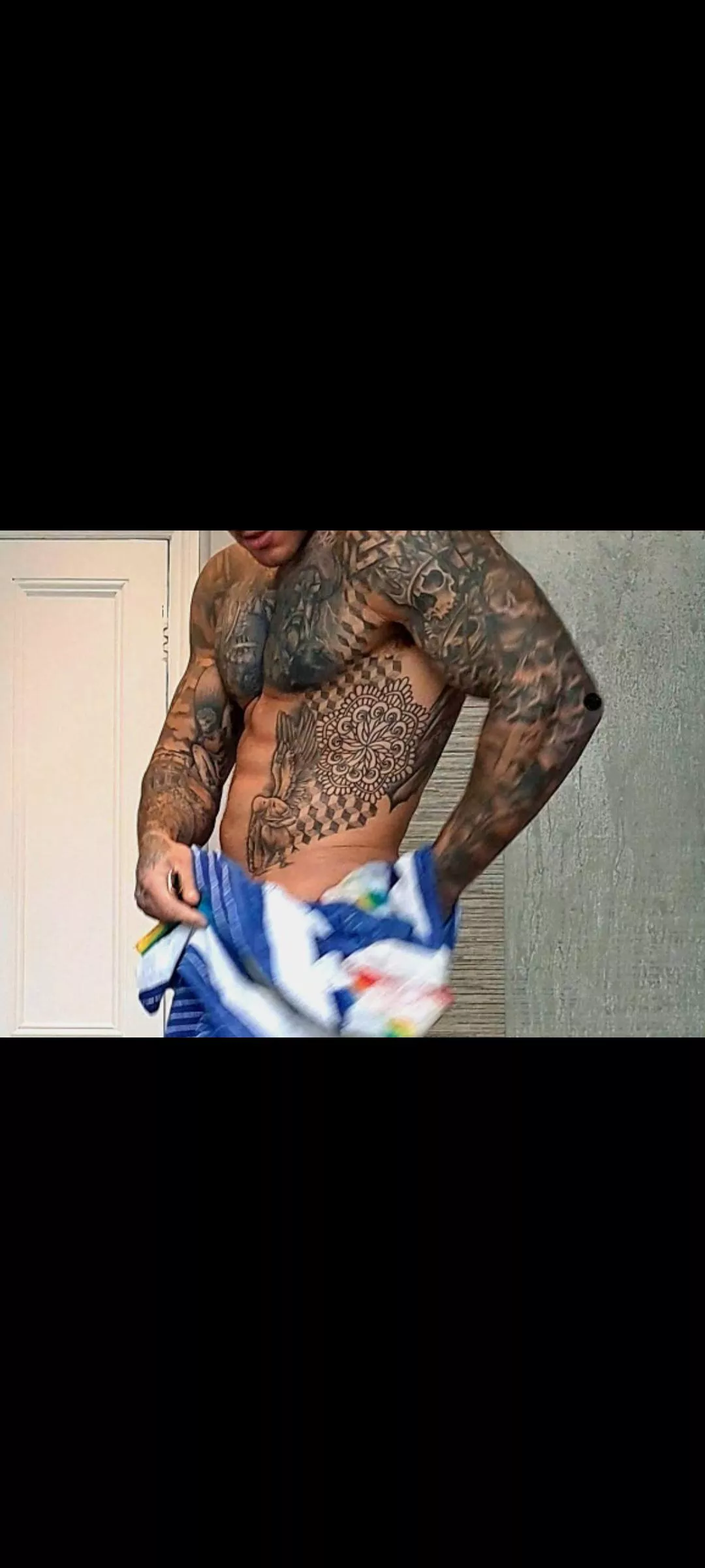 Drop the towel? ;) posted by bahamianDowel769