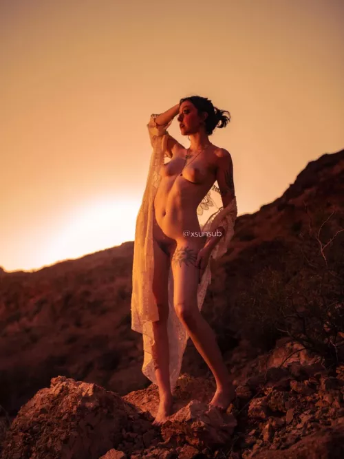 glowing hippie goddess 🌞 by xsunsub