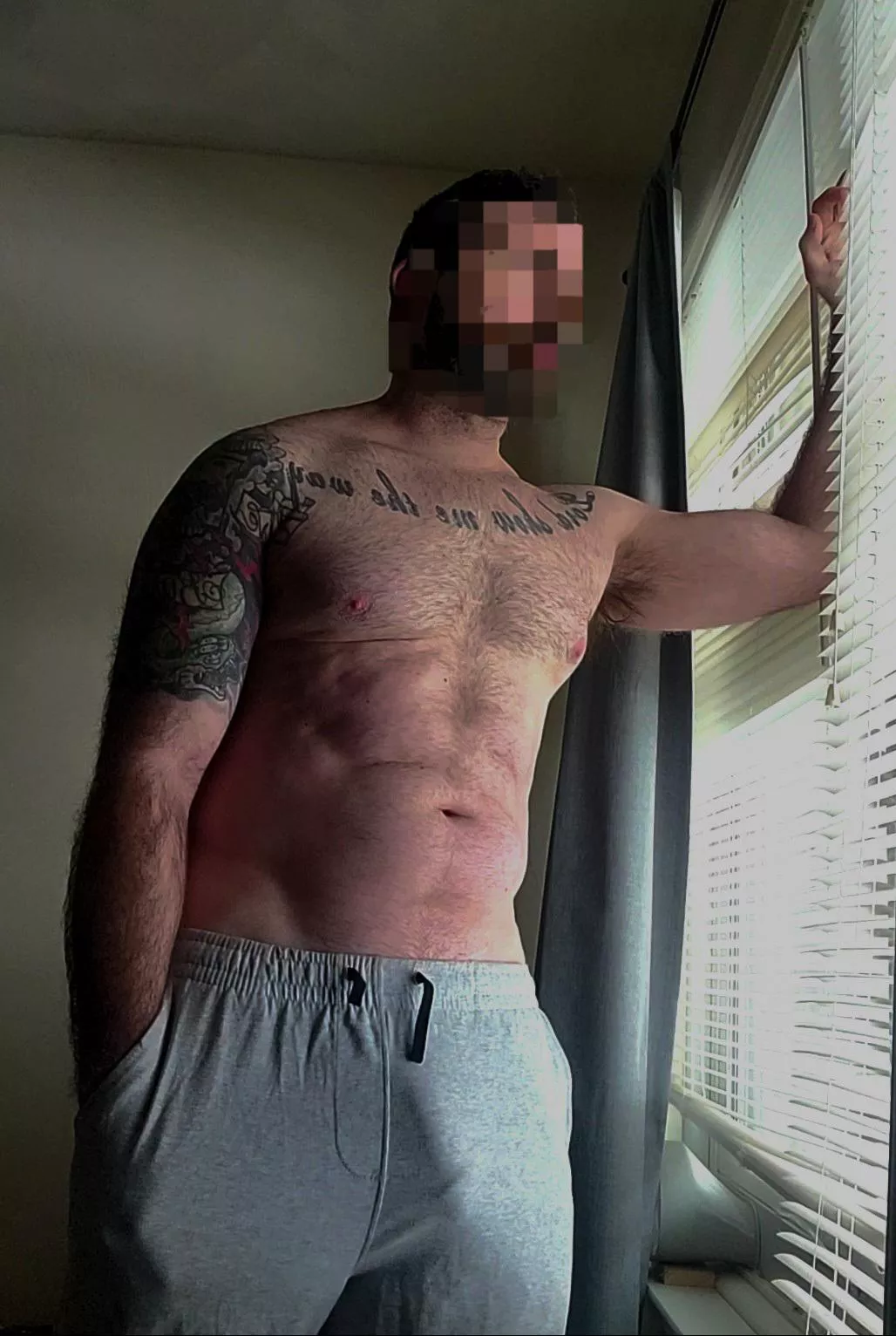 Grey sweatpants season is cumming to an end posted by Dan097