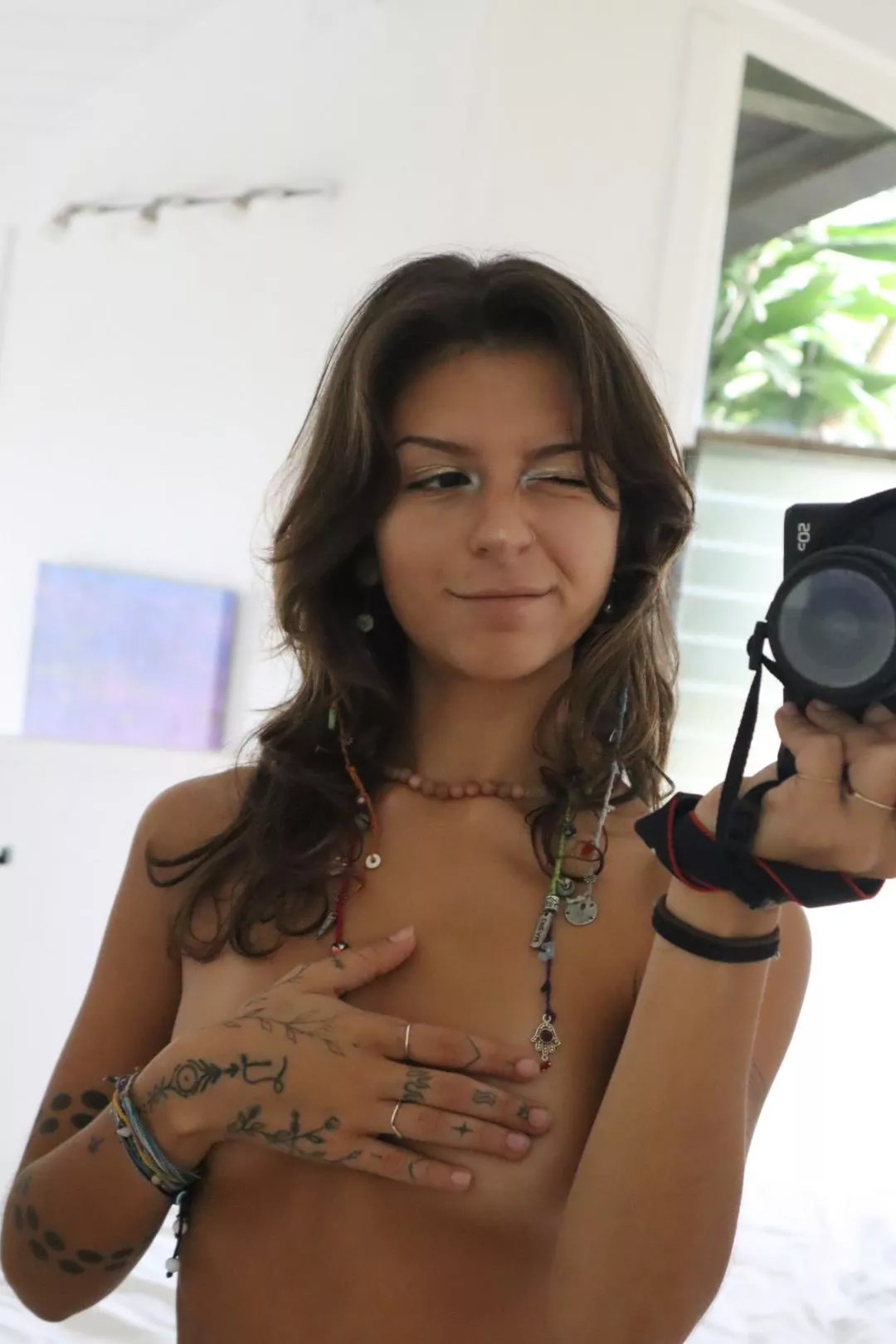 Guess which one is bigger. Left or right? posted by TheCutestGirlEverX