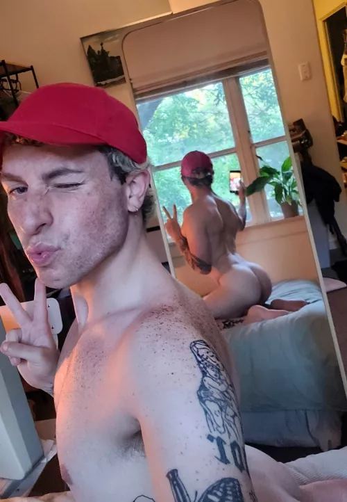 hows the view ✌️😙 by Twinky_Twunky