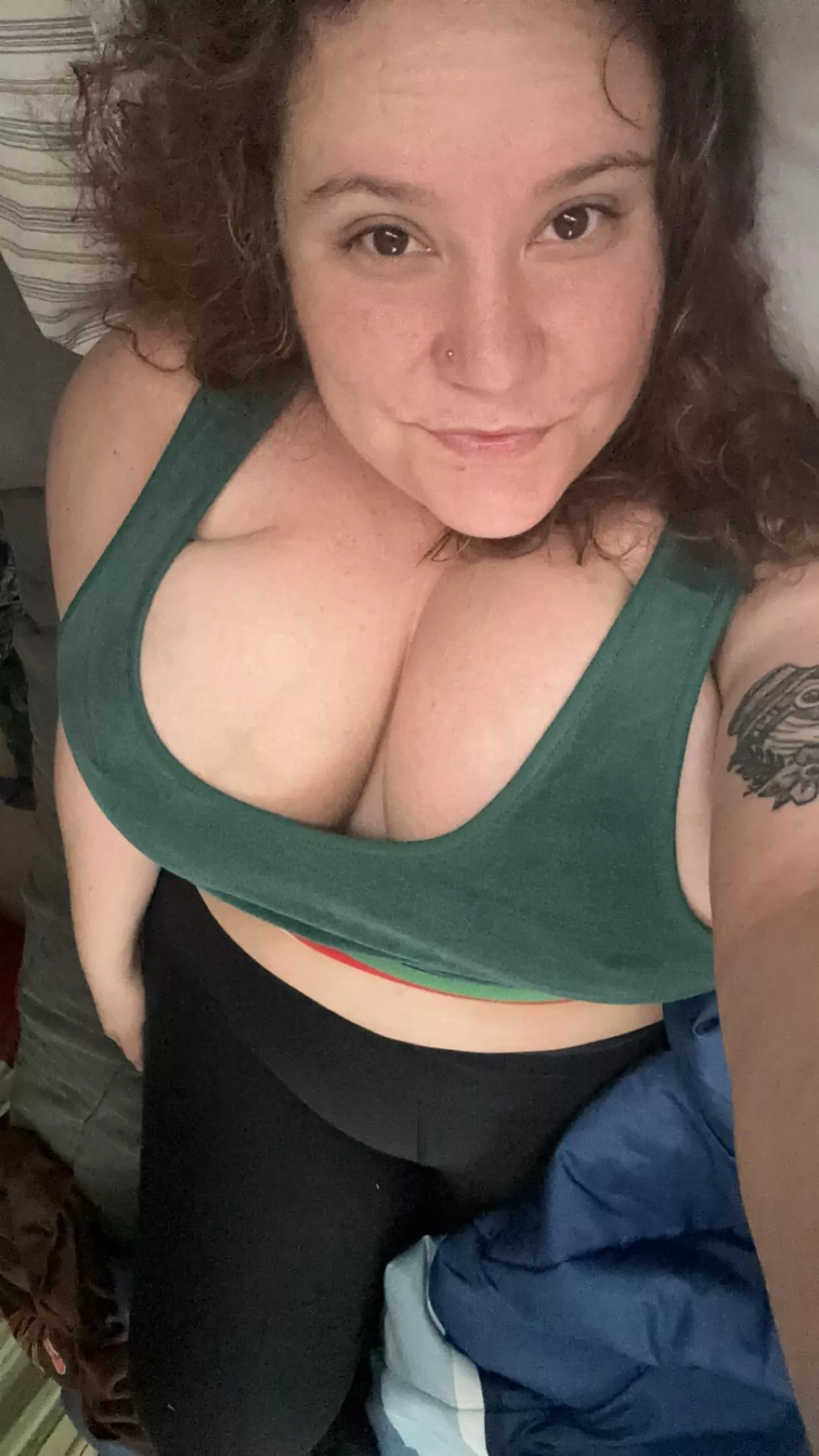 I could kiss whoever invented leggings posted by NeedSnacksNow11