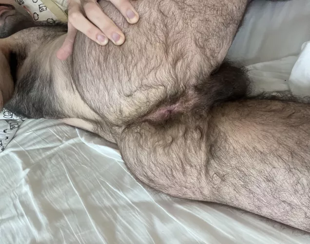 Looking for volunteers to fill my tight furry hole by throwaway_12791279