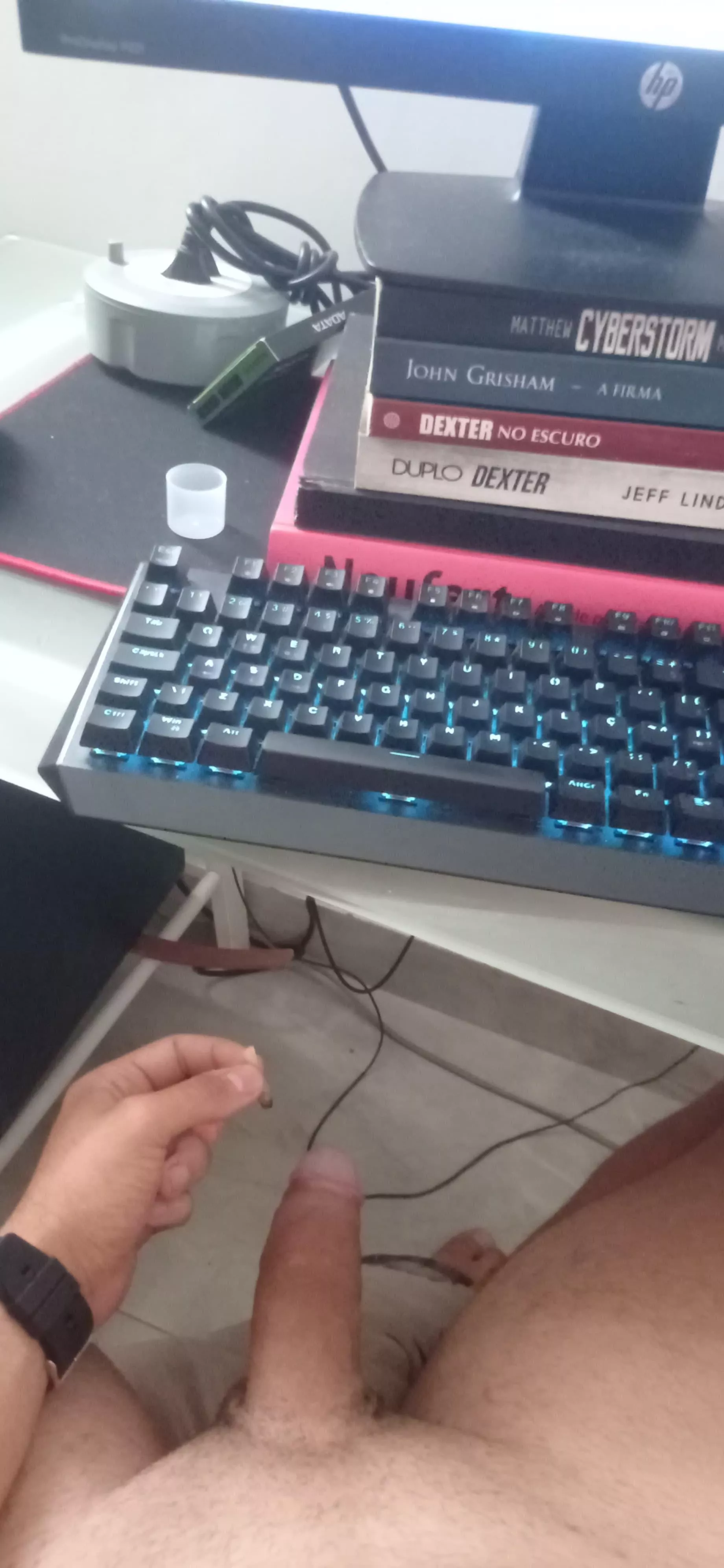 (m) lets do some work... join? posted by letssweat