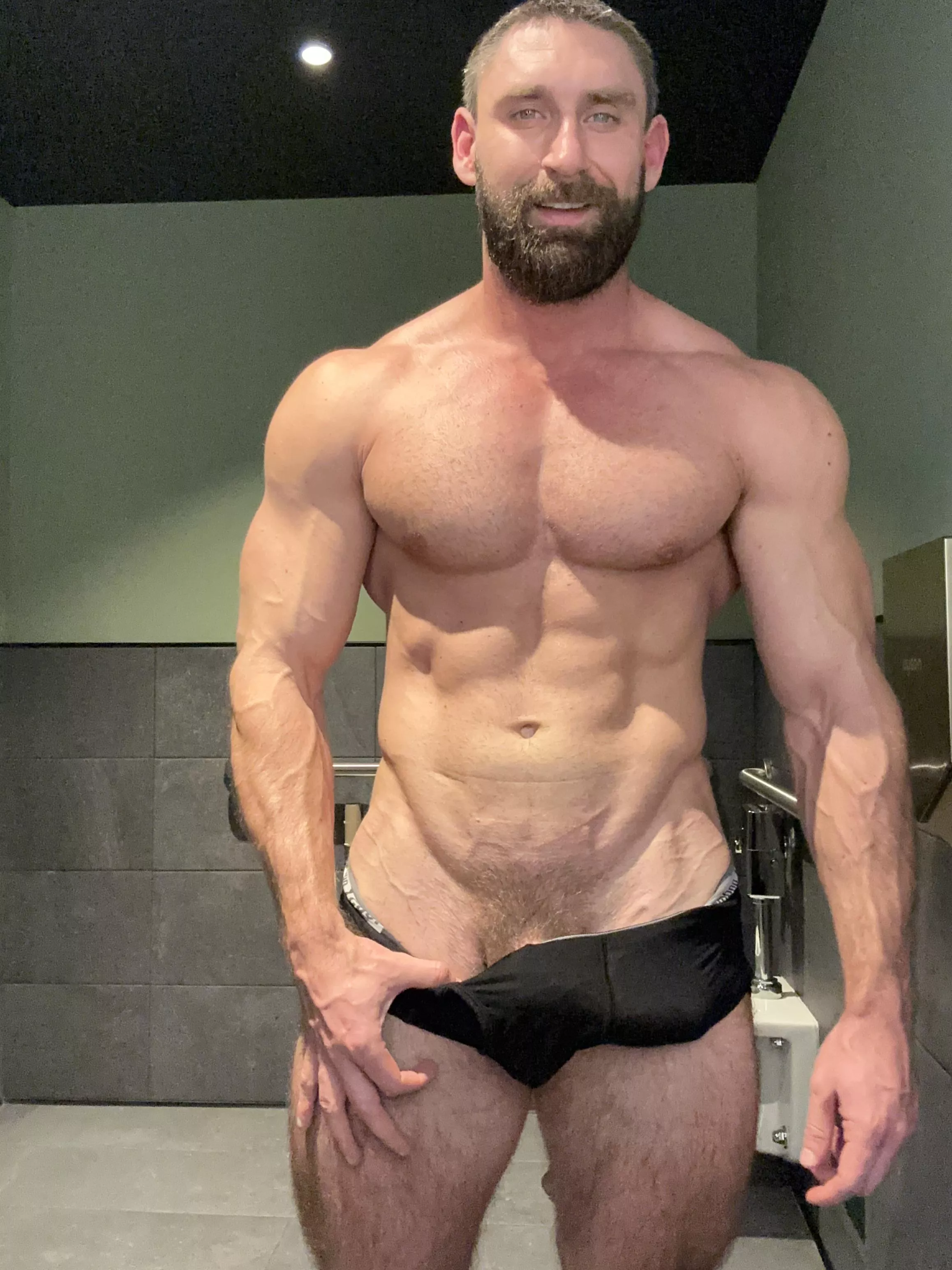 Meet me in the sauna? posted by onlygainzsteve