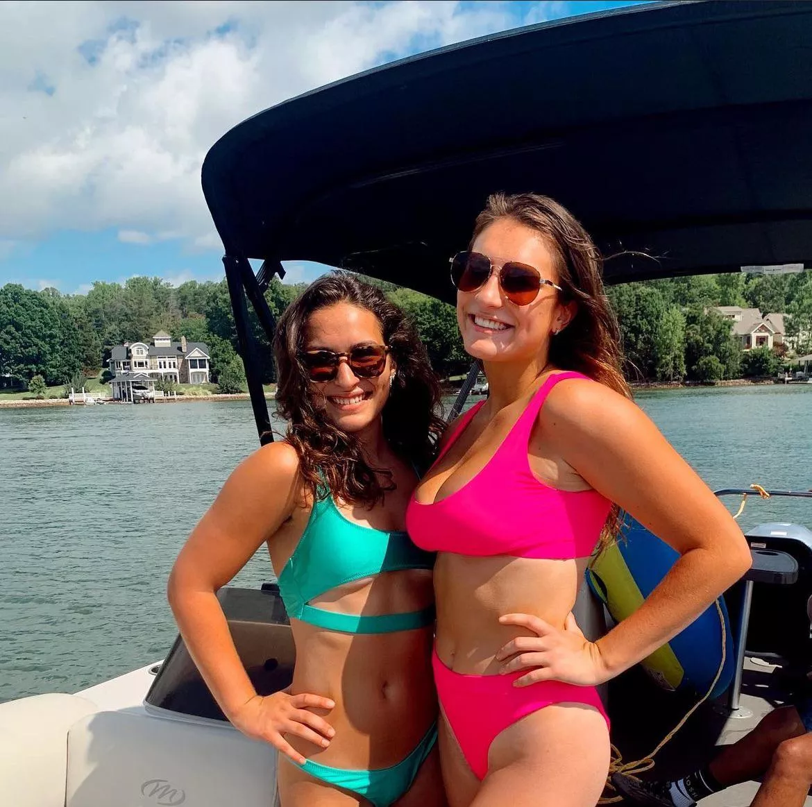 Neon pink posted by Flat-Dependent2153