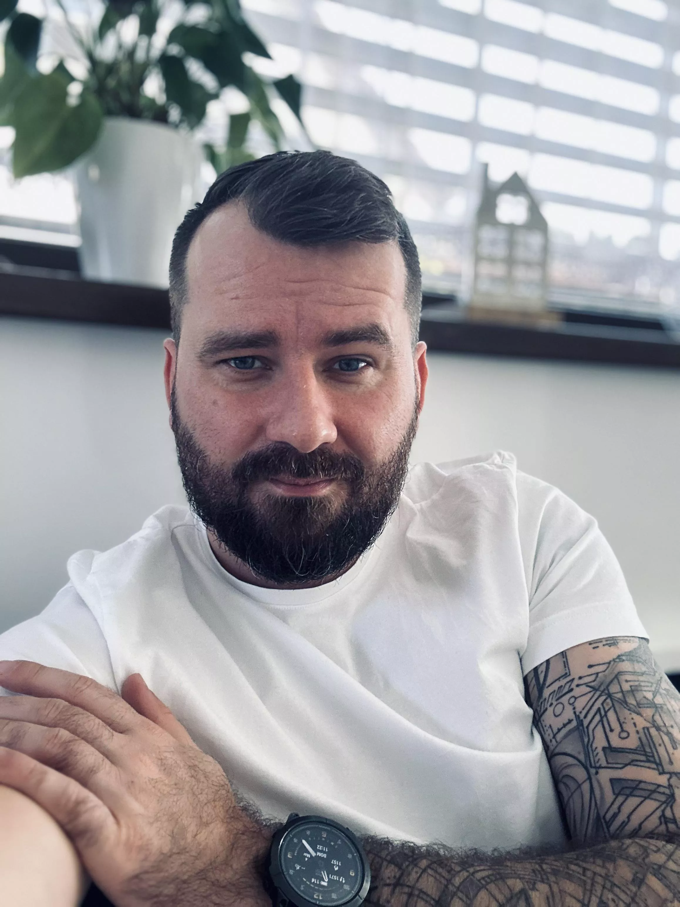 SFW me ;) have a great week ! posted by inkedW