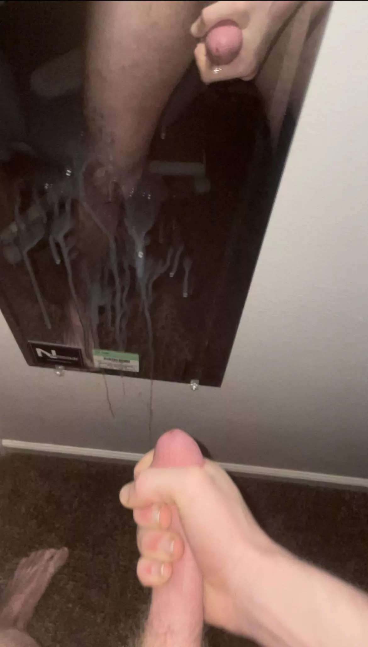 Soaked my mirror 🤤 posted by PhysicsGlittering632