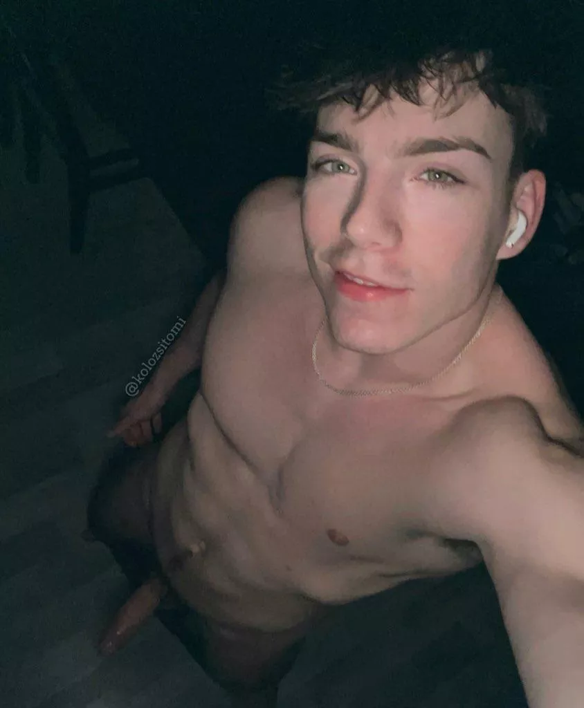 suck me down😮🍆 posted by OppositeWin3310