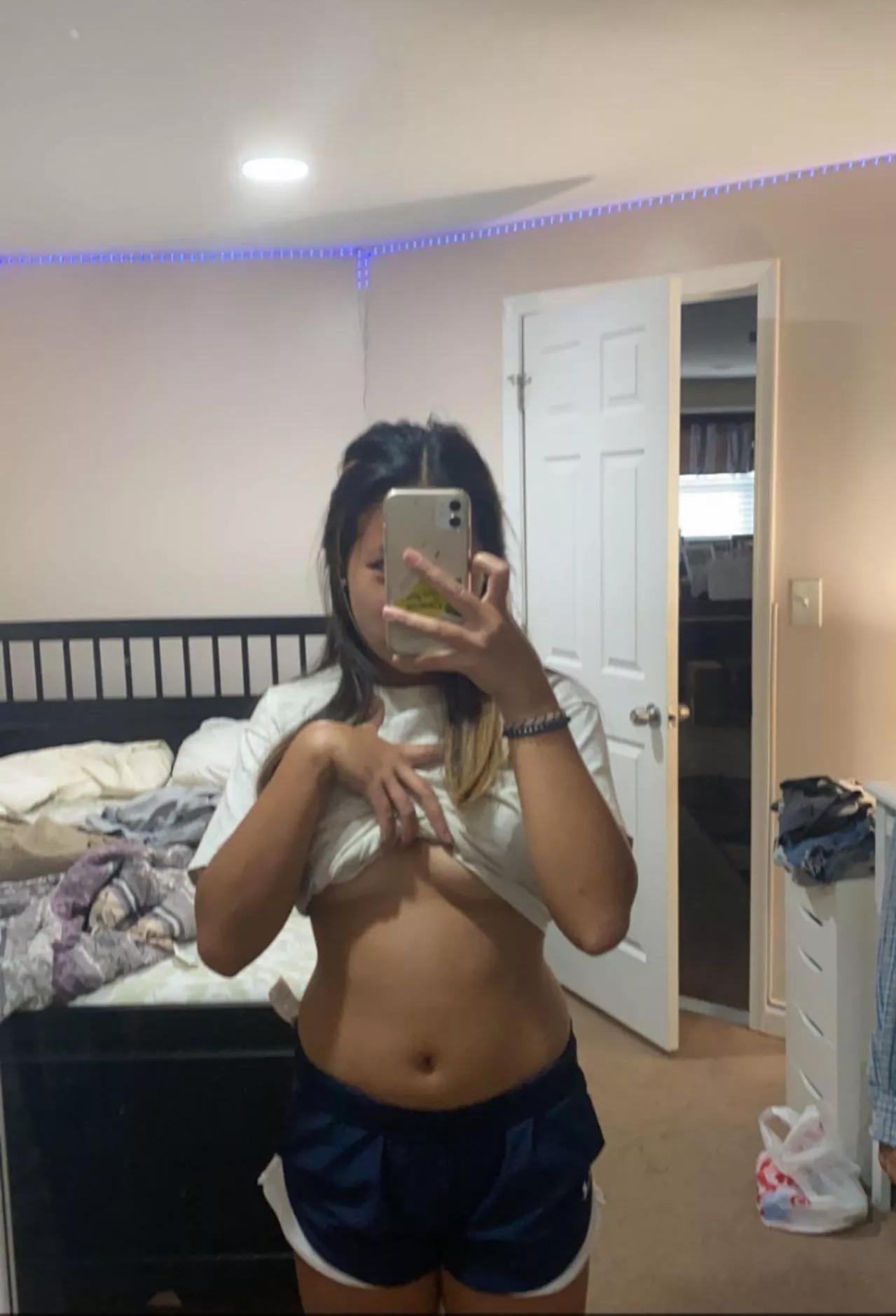 Turned 18 a few months ago and not too happy with my body shape. 😢 posted by Mission-Cheetah-72