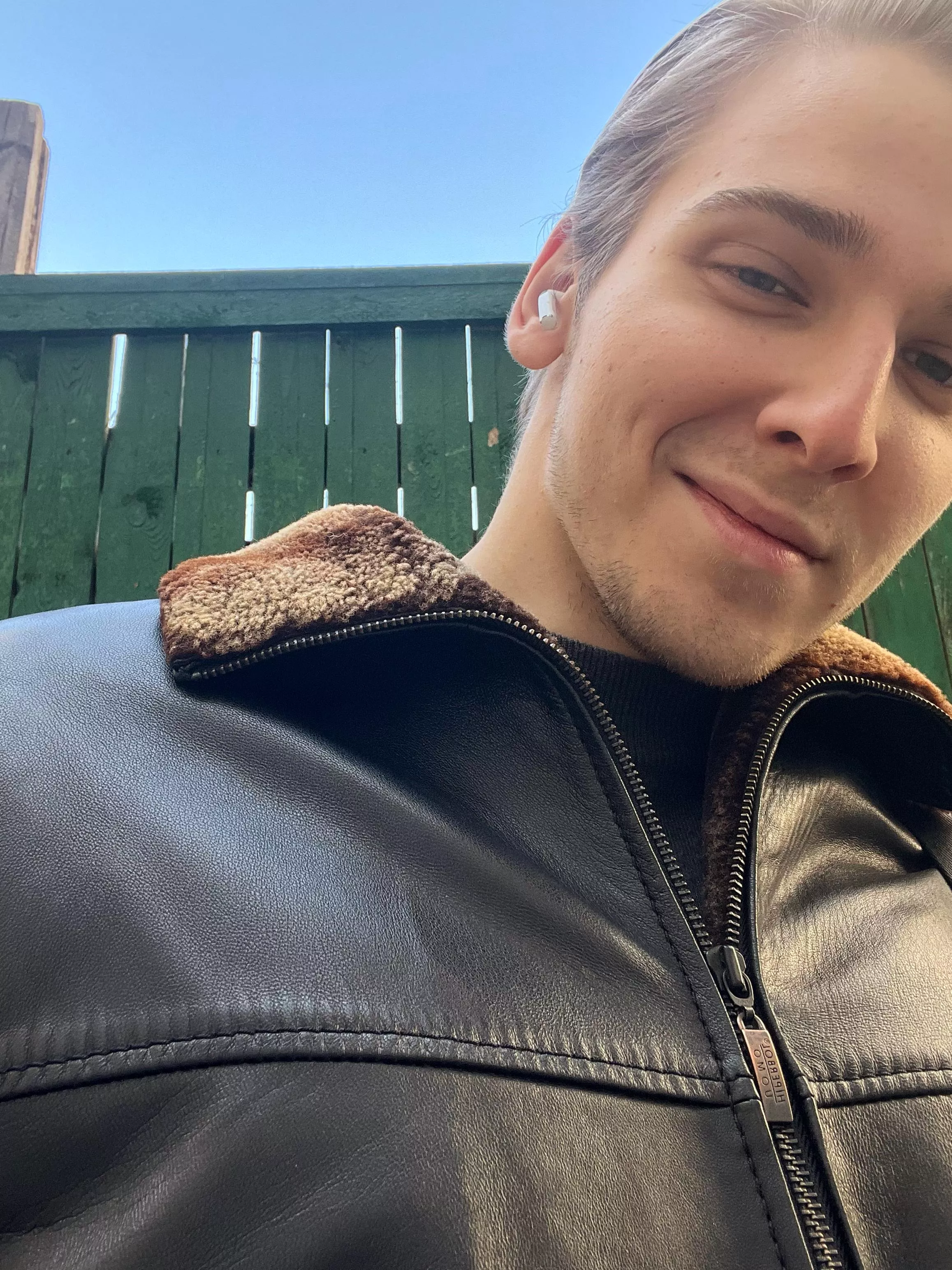 Wanna go for a walk with me, holding hands? <3 posted by TeasingLion