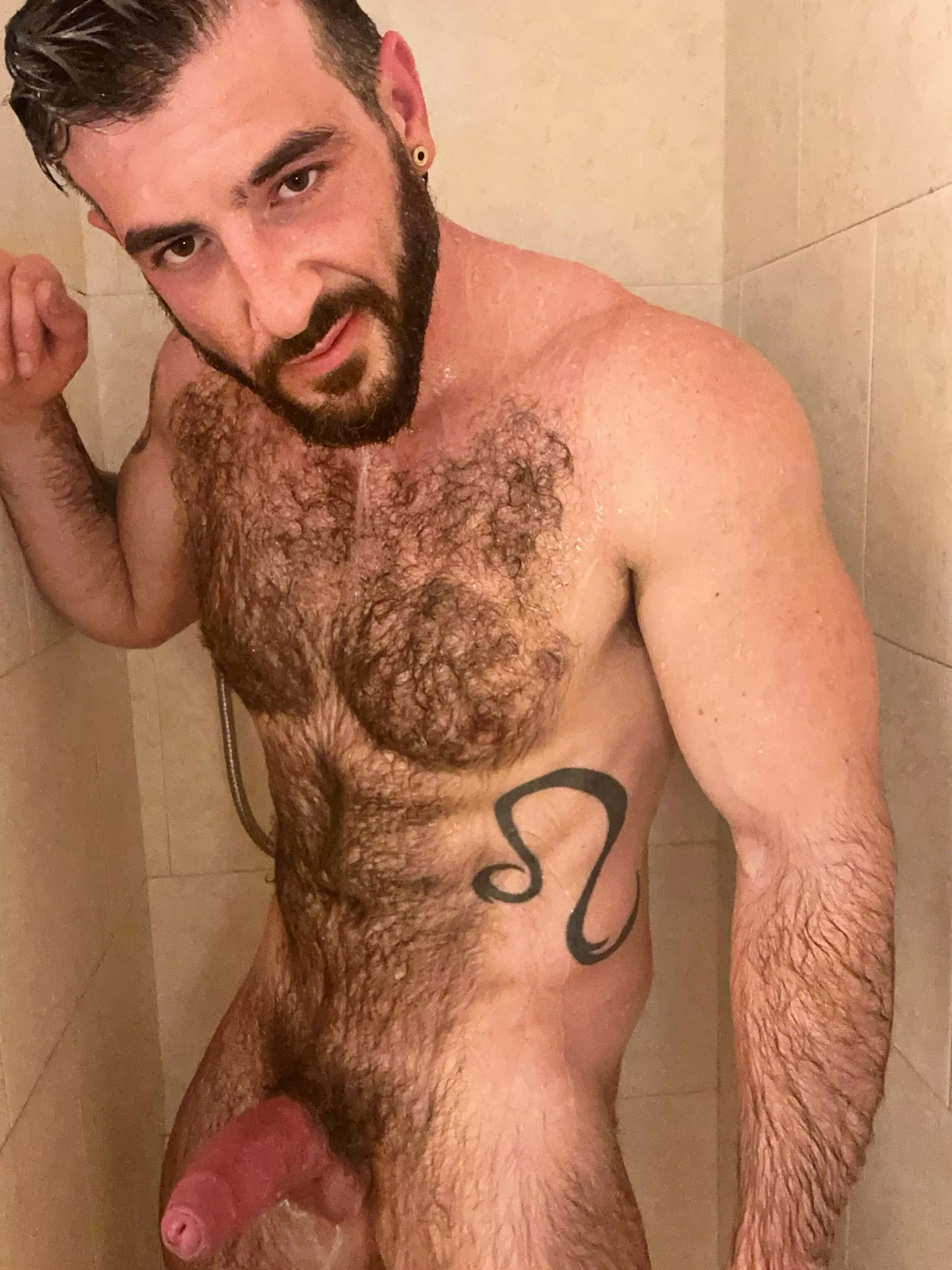 Which works better for you, my hands or my tongue [33] posted by IanHolms