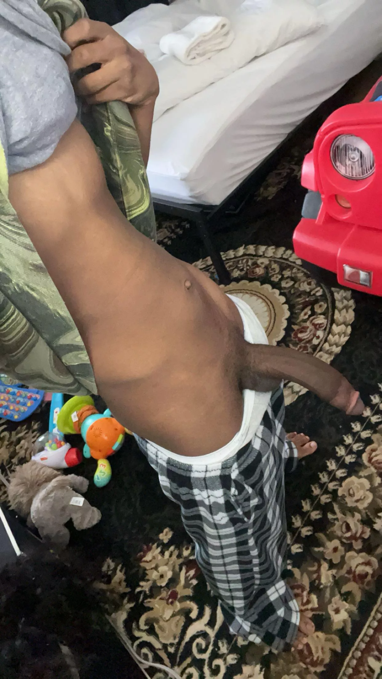 19. bored rn. dick pics anyone? posted by ExpressionSalt7275