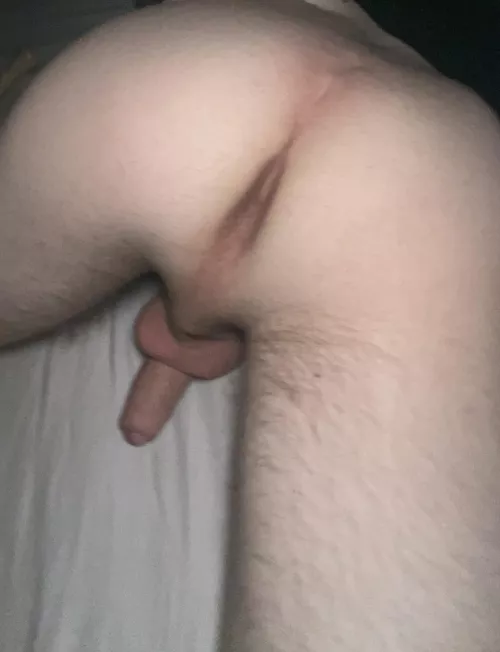 20 submissive kinky. I’m looking for fit verbal Doms to use me on Snapchat Video call!! (18-30 only!) add me n1sydney by Routine-Addendum-649