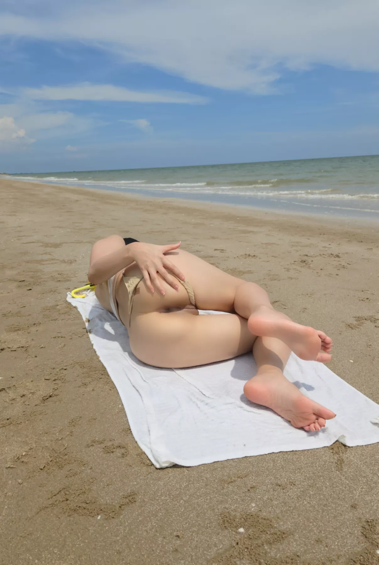 Are you brave enough to fuck me in the beach posted by xxxsena