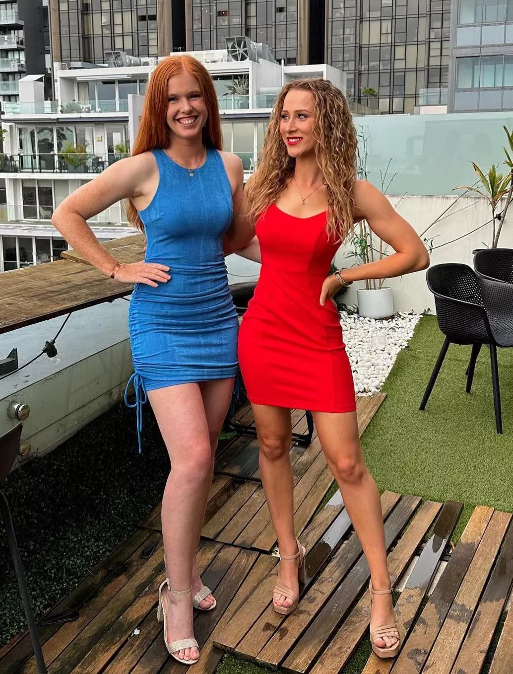 Blue dress or red posted by swordmastax10