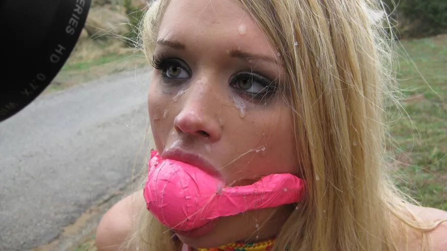 Close up by DiggBoobs3