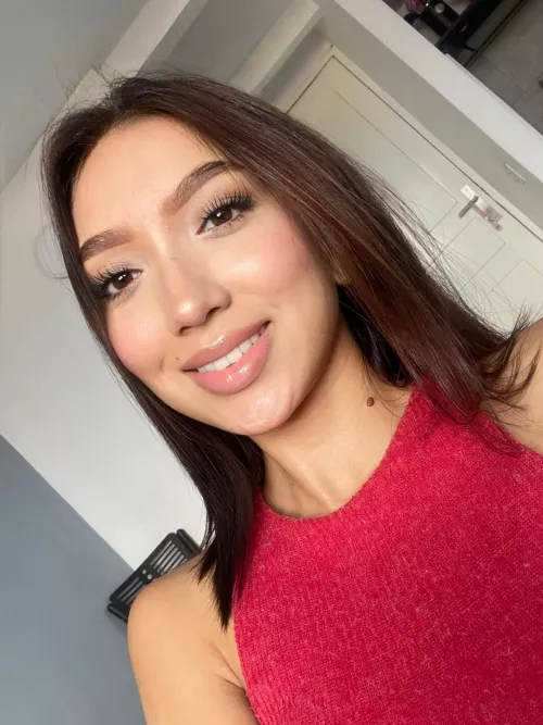 Cute selfie just for you by xoLuciaaxo