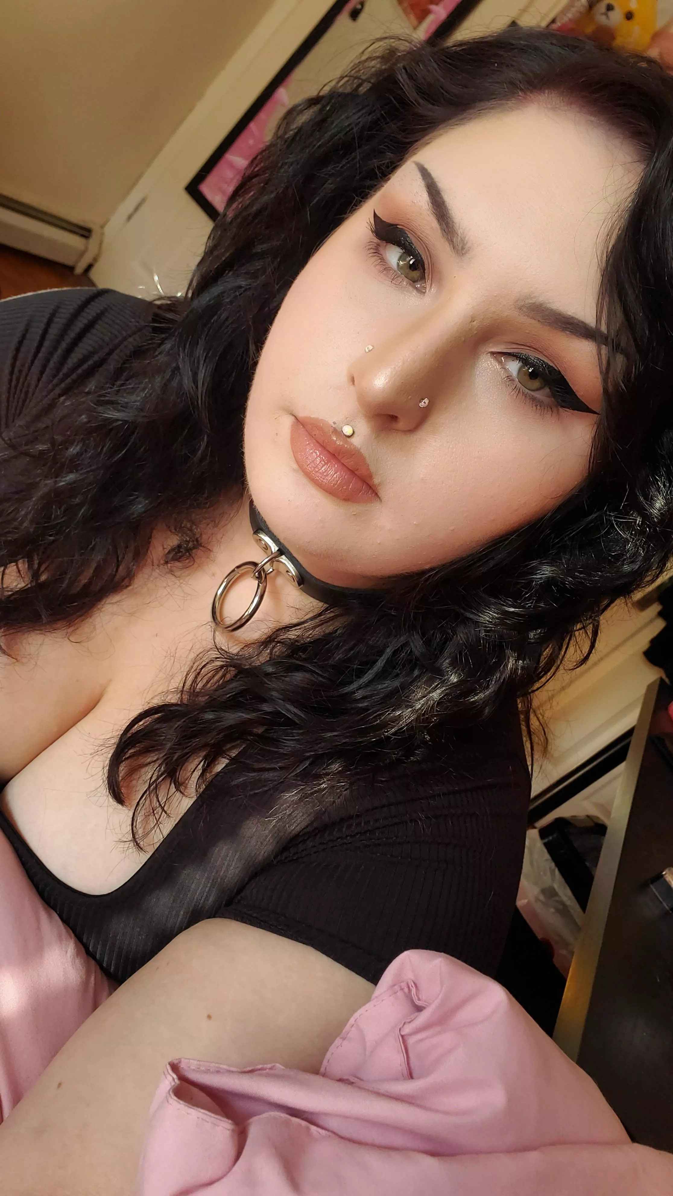 do you like alt bbws? posted by chubbygothbabe