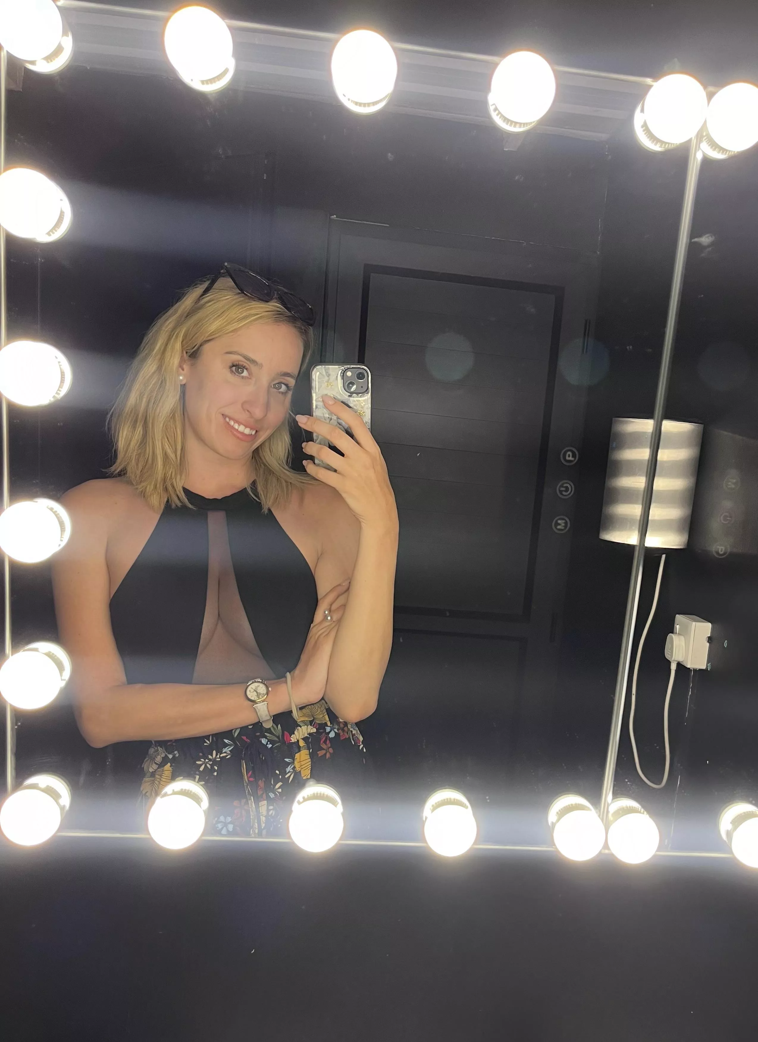 Feeling hot on vacation :) posted by Sexcoach_Katherine