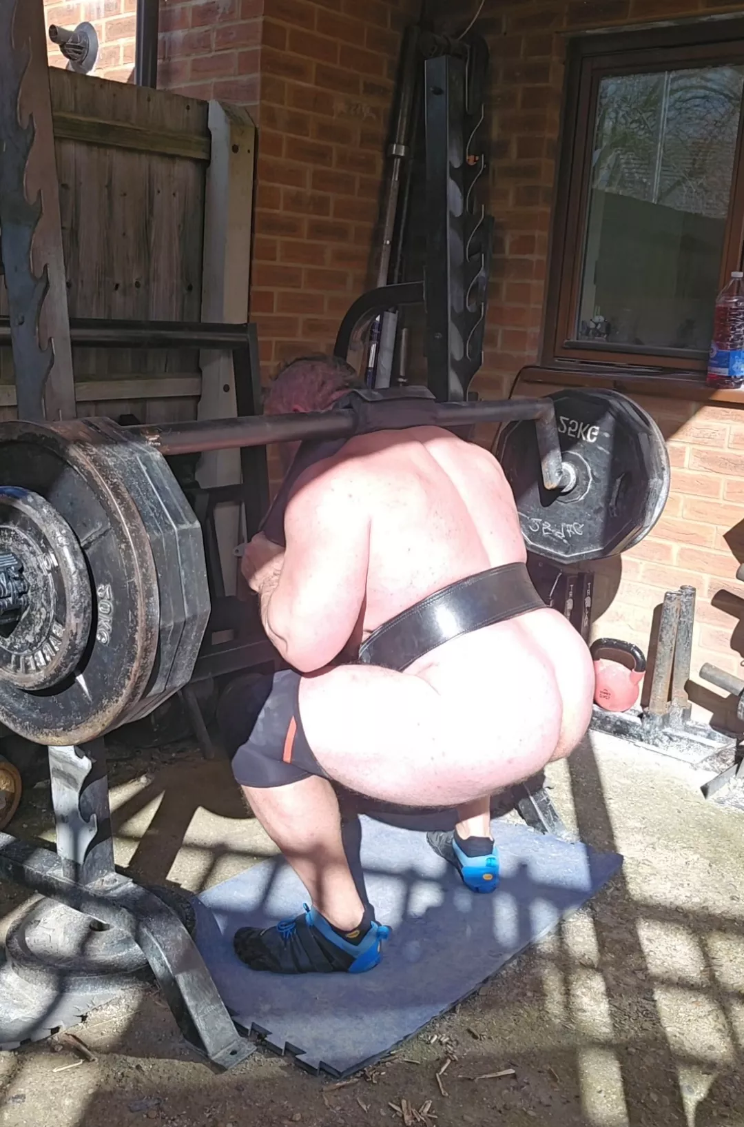 Fully nude squats  posted by strongdickie2
