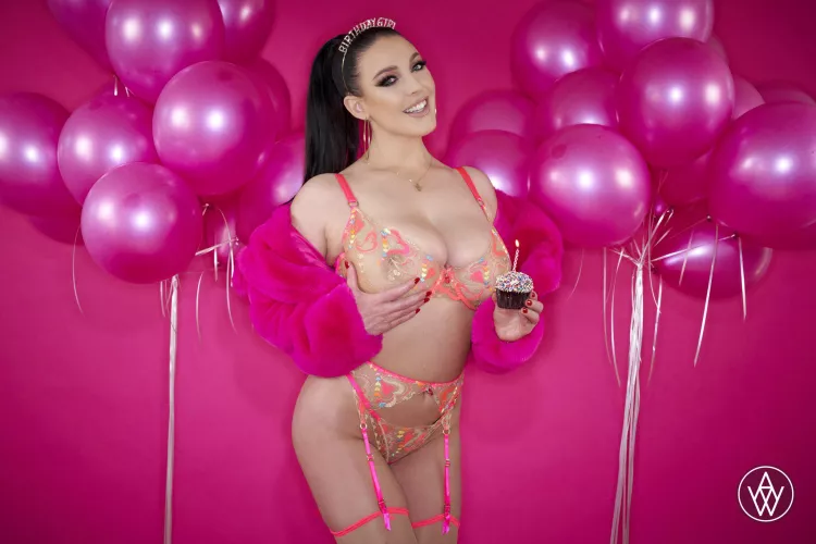 Gonna have to wank for the birthday girl❤️who’s joining me? by Gooneruk69