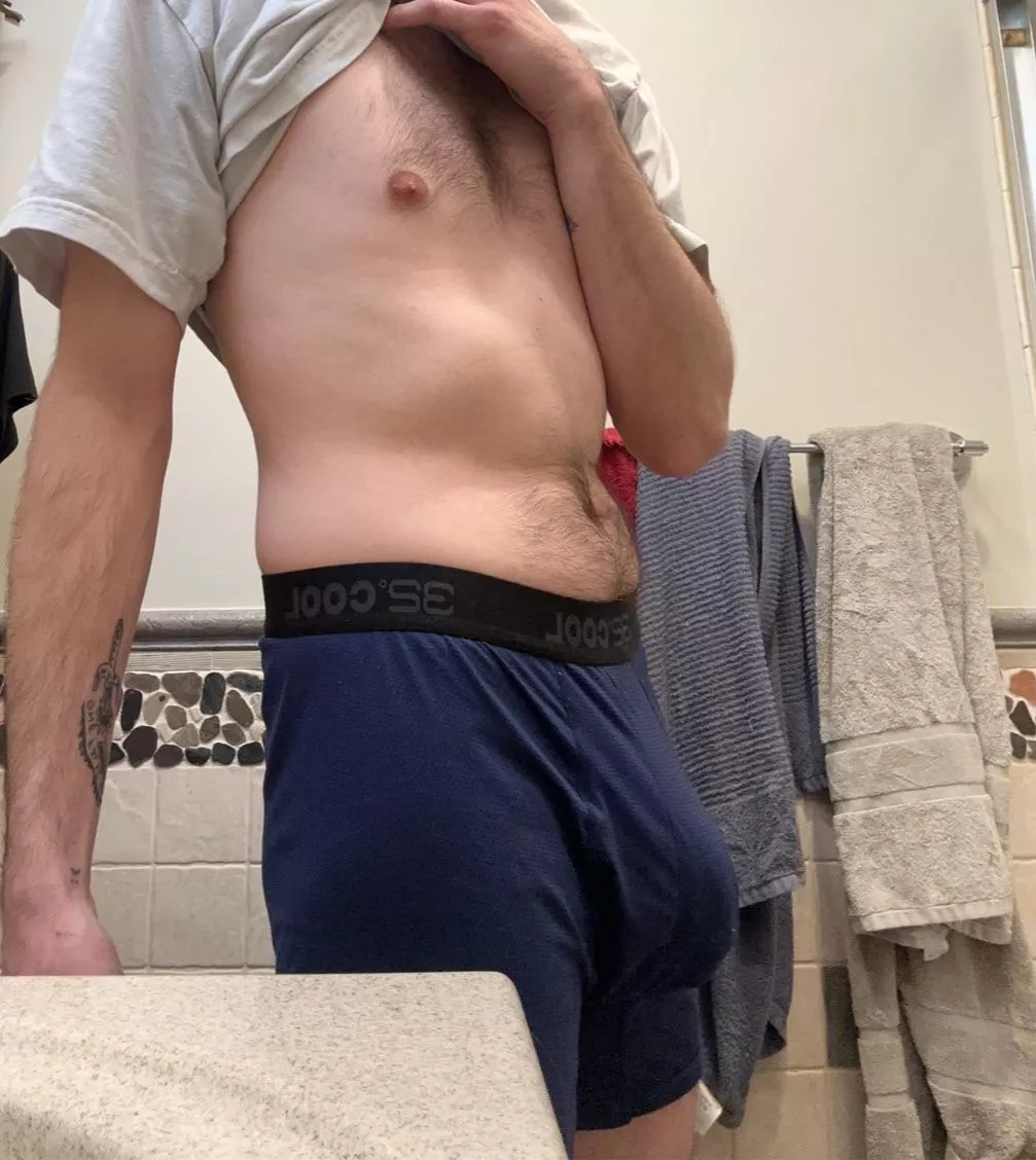 hello there...😅 posted by zxchsback