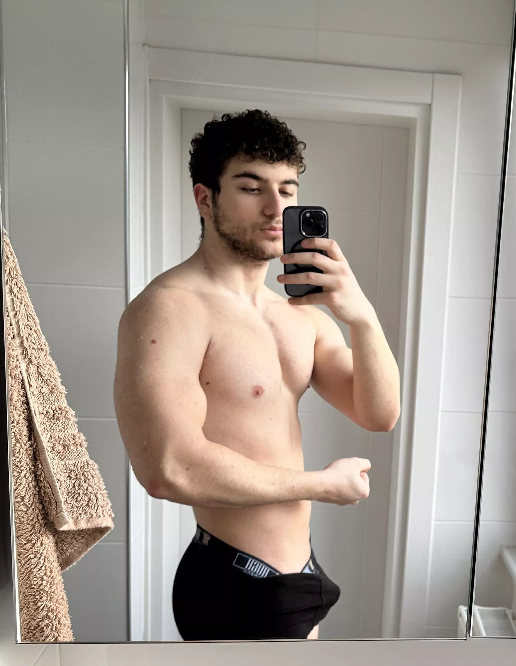 hey posted by kreatestttpu