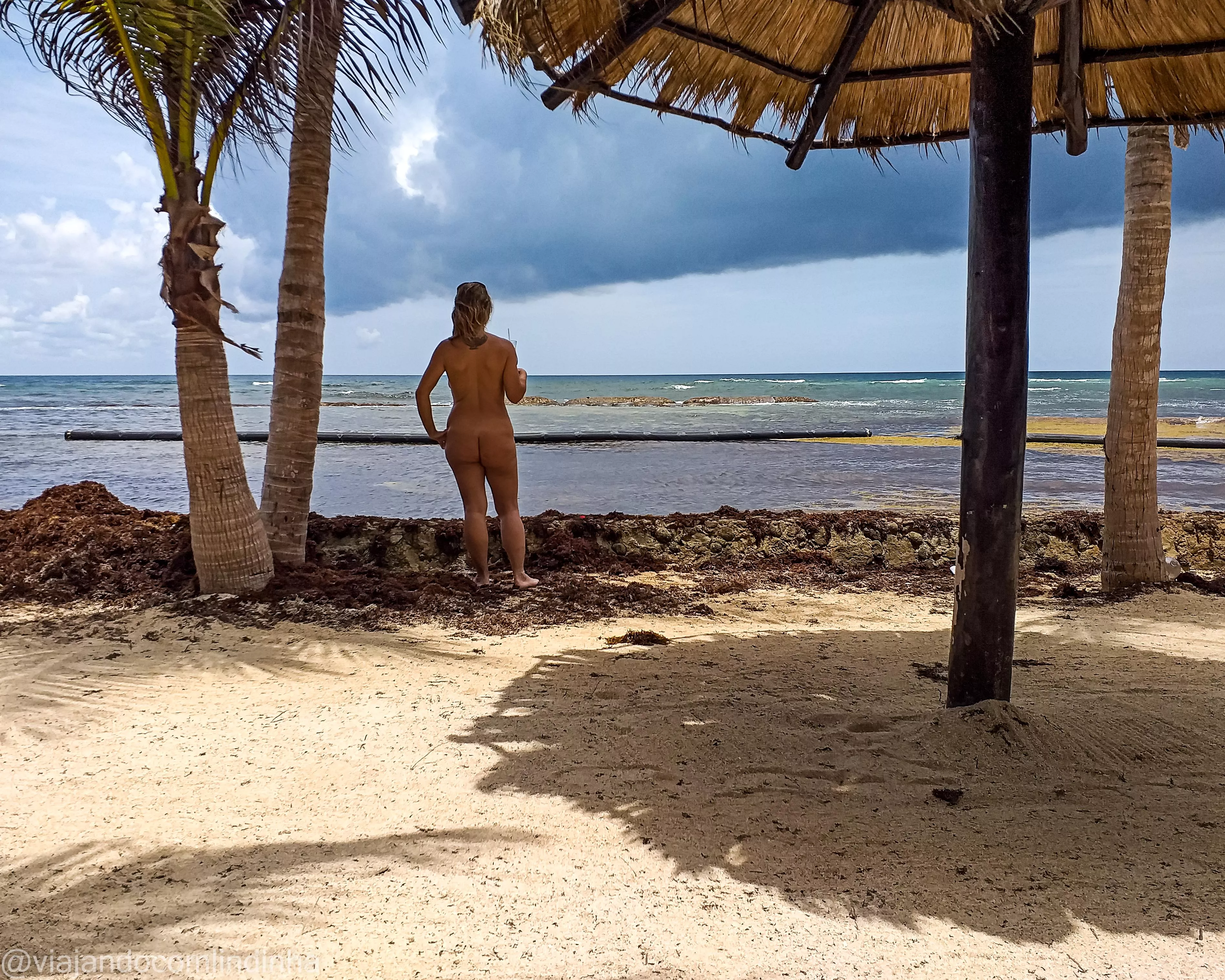 Hidden Beach posted by naturalmentelindinha