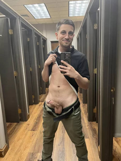 Hopefully no one walks into my work while I’m like this! by Freakvibez69