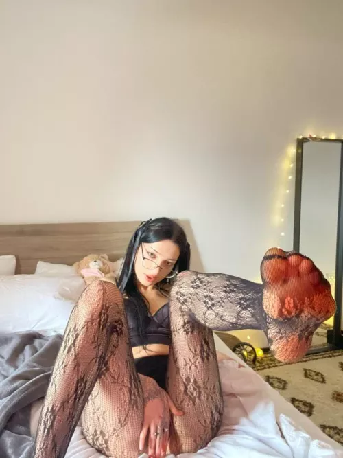 I bought this fishnet, you like it? (18F) by Vegetable_Bunch_8424