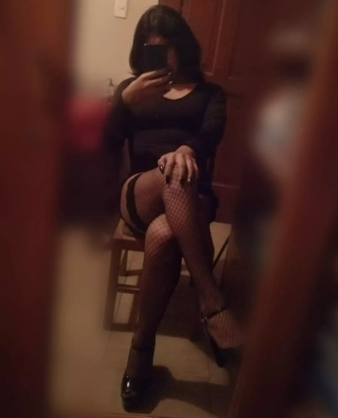 💅😅I don't know how to pose in the photos ❤️💅 posted by EmiliaTrap_Z