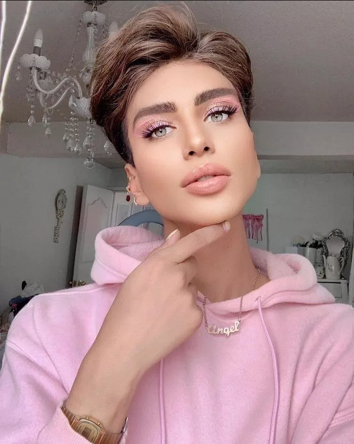 I love pink posted by pink_pame