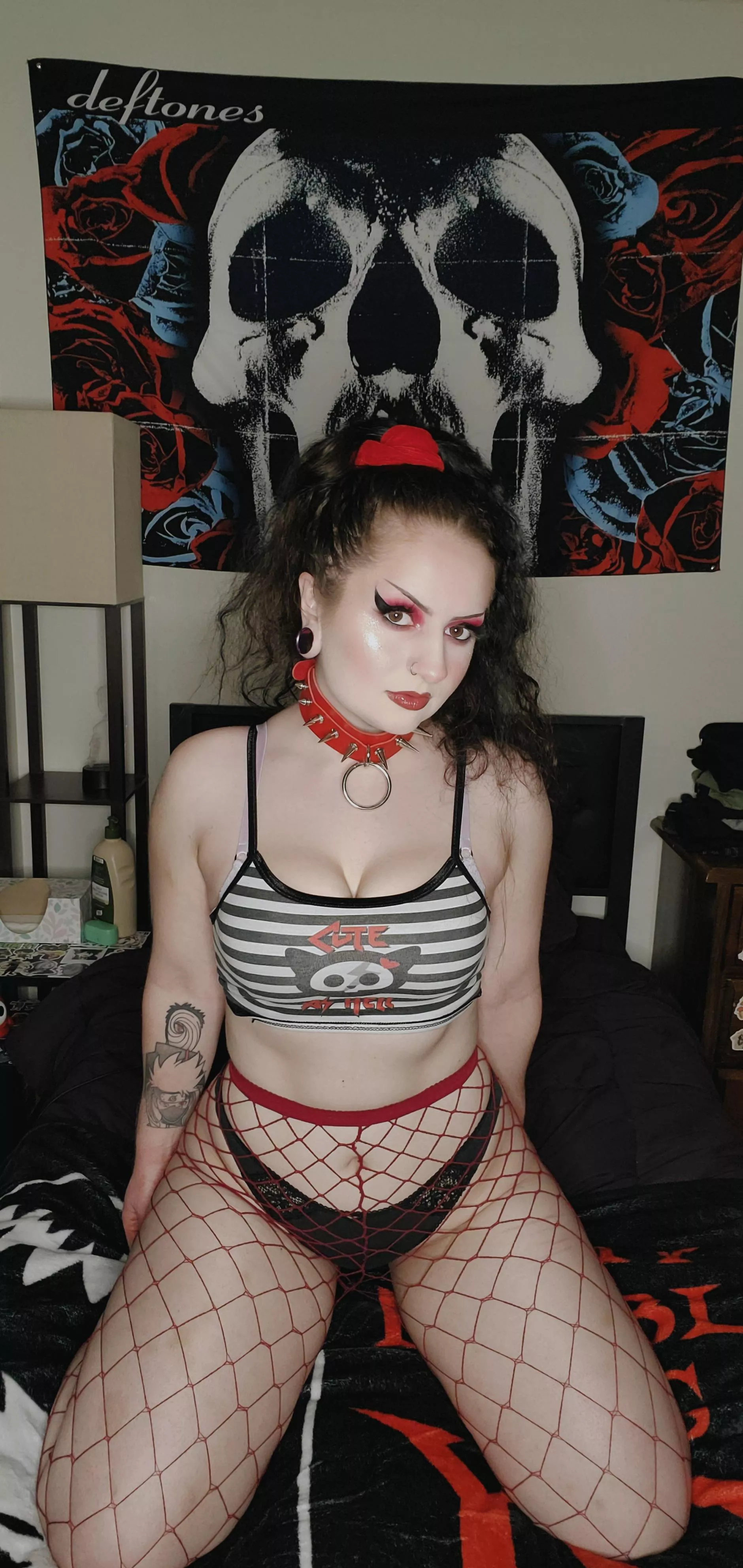i wanna be your fuckdoll  posted by b0nechina