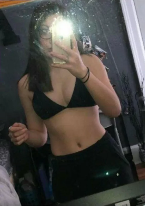 Iutr  by Ooooo3throwaway