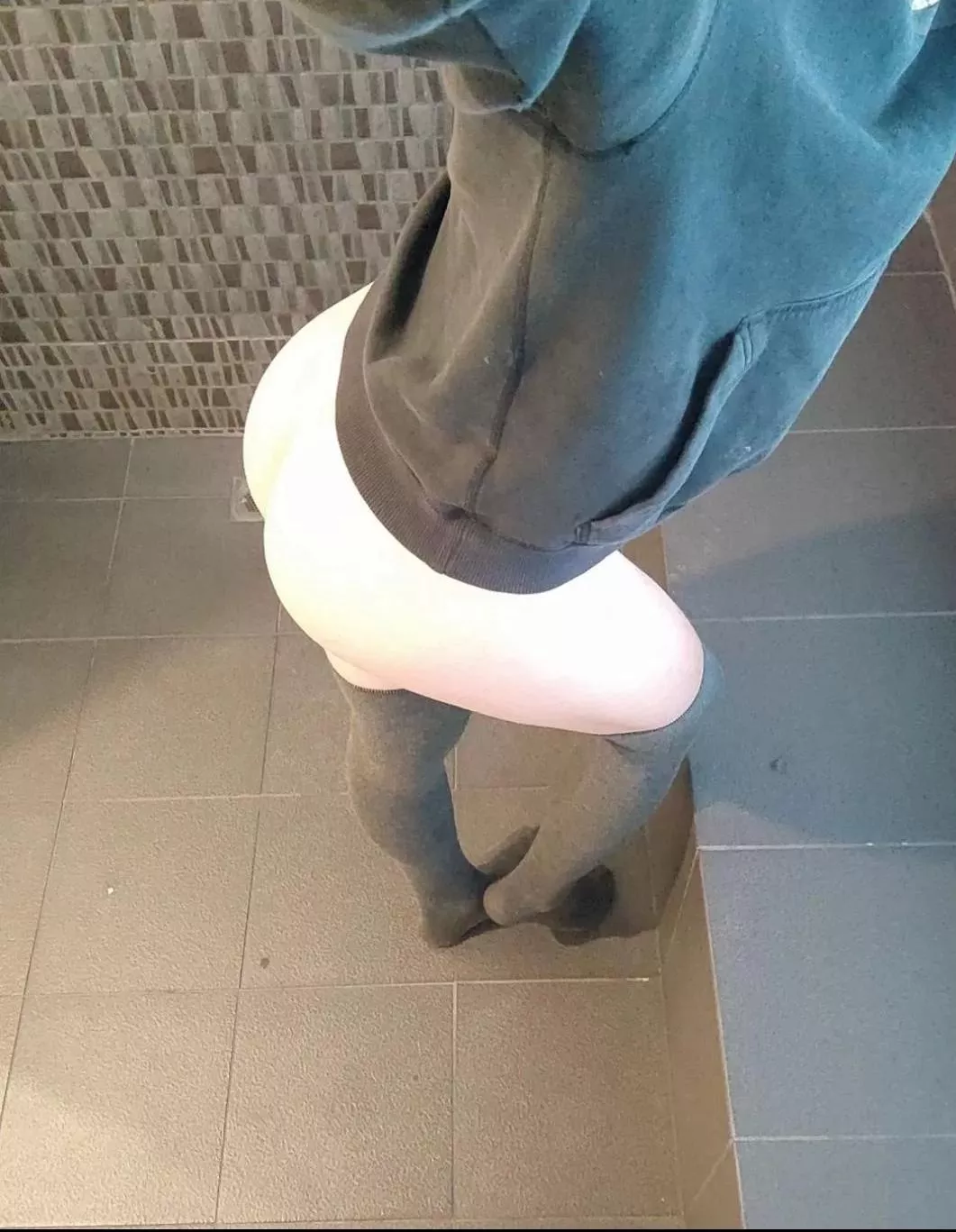 Looking for help to create content (29 posted by sexybooty25