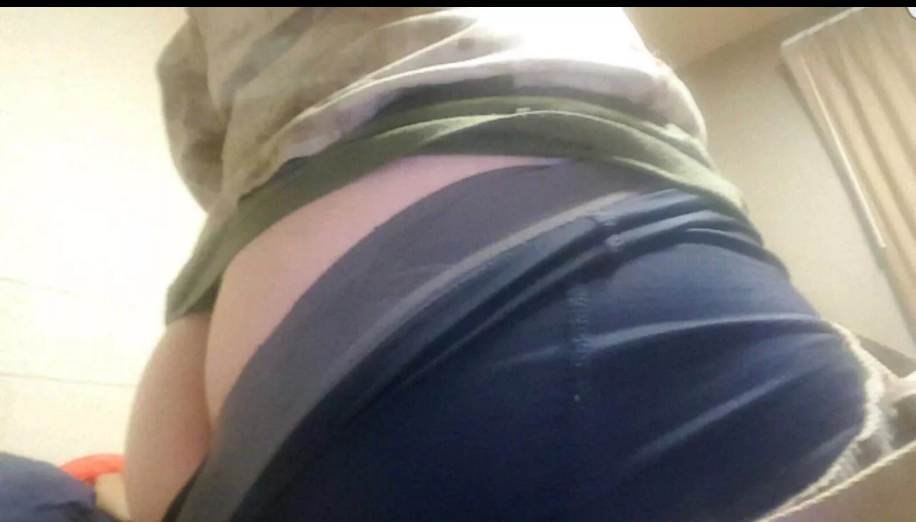 Marine ass posted by Working-Cobbler4108