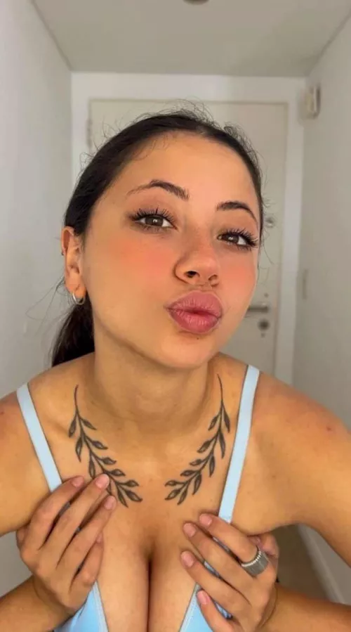 My eyes are telling you exactly what I want by Unfair-Bicycle