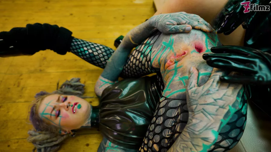 My friend Morea gaped my ass by anuskatzz12