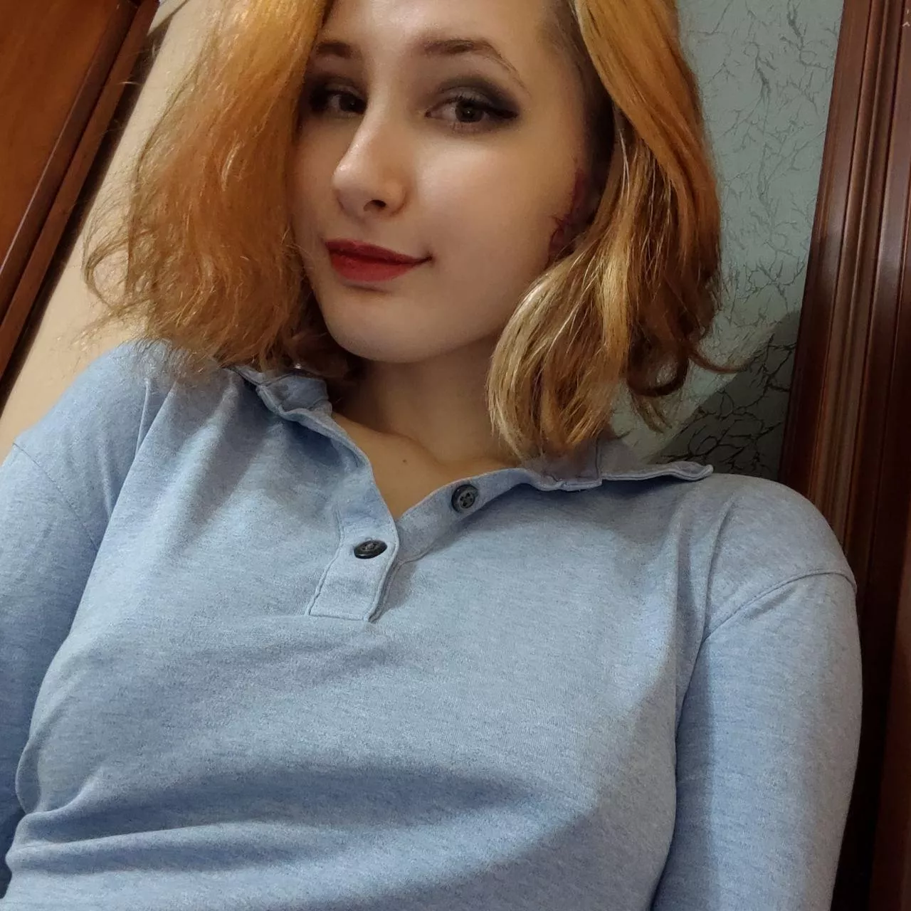 No need to wear bra at home 🥰 posted by Bilonnna