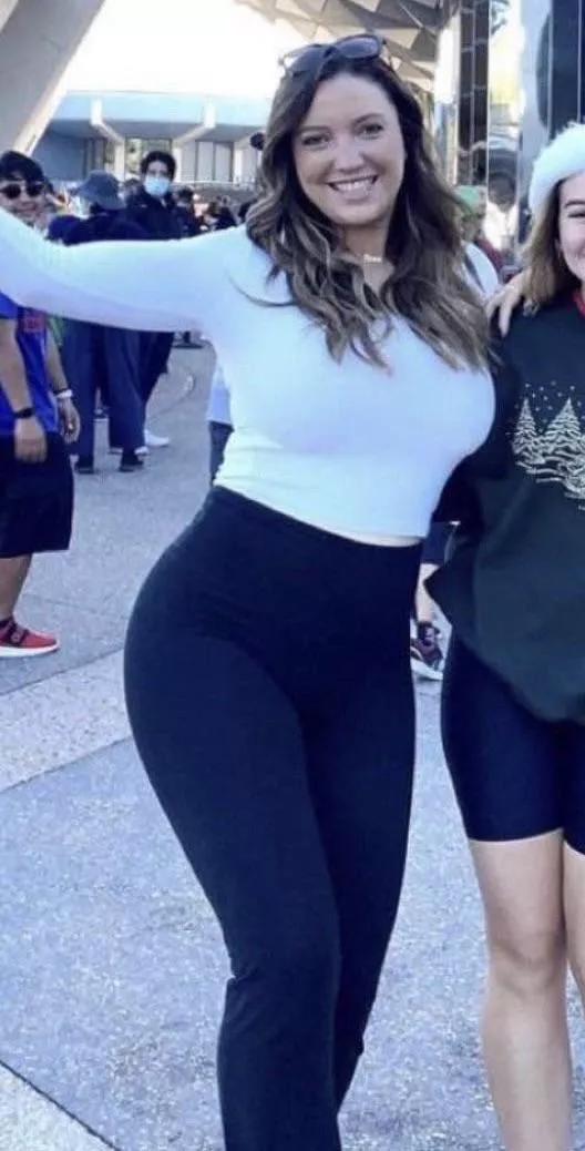 Pawg jugs posted by Master_Brilliant6471