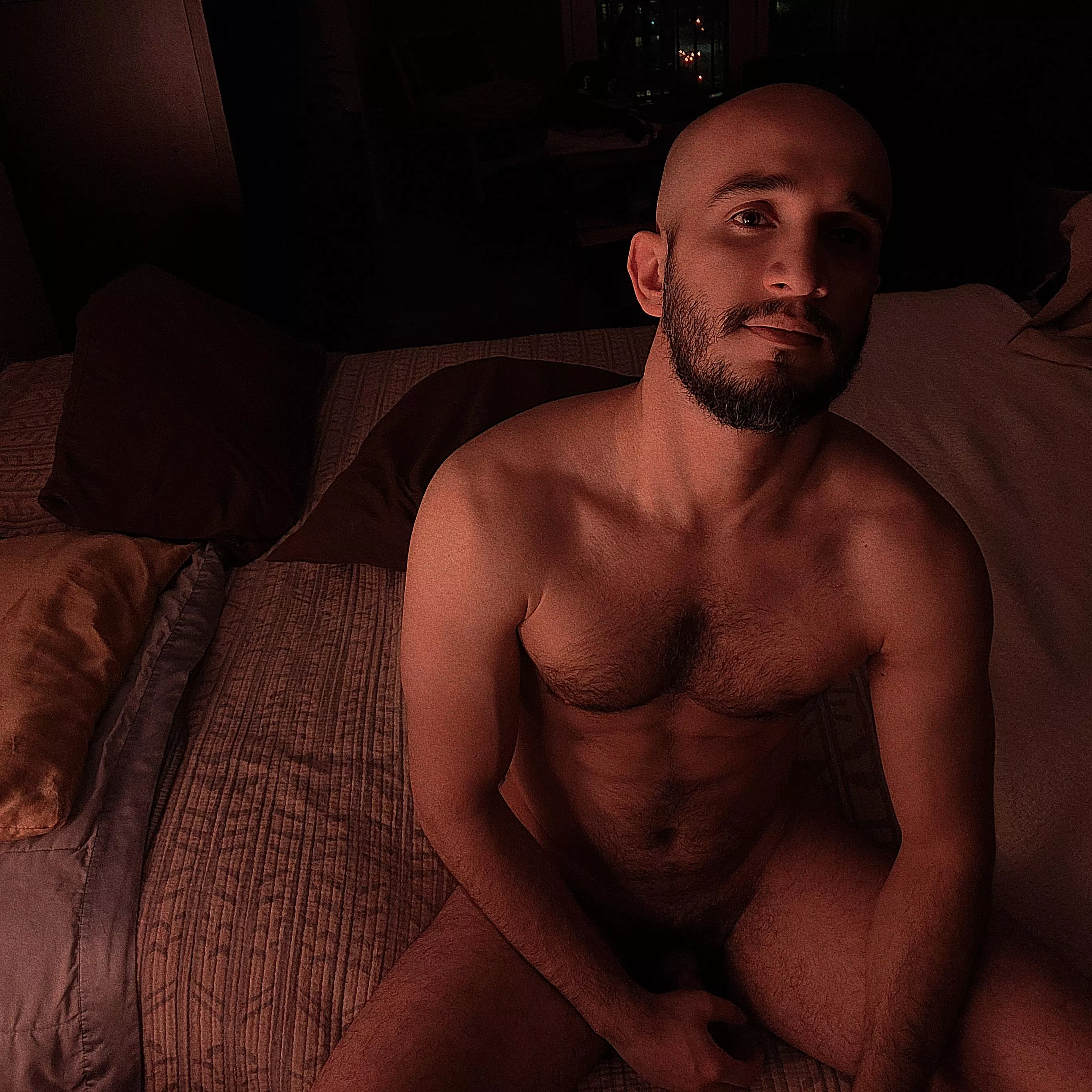 Raise your hand if you're sleeping alone tonight too! 🙋‍♂️  [35] posted by DanteVegaOF