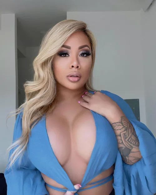 Really love this crop top, do you? by Creepy-Track535